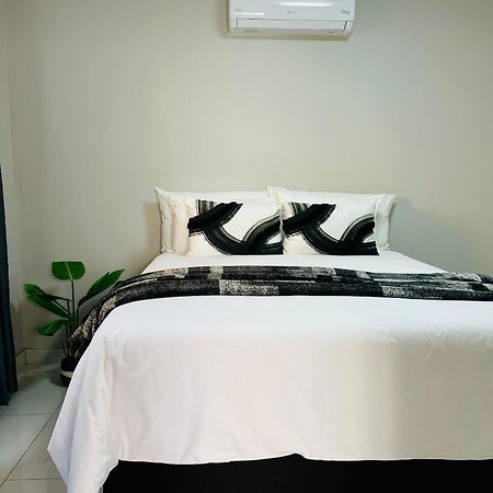 Easy Living Apartment Rundu Eksteriør billede